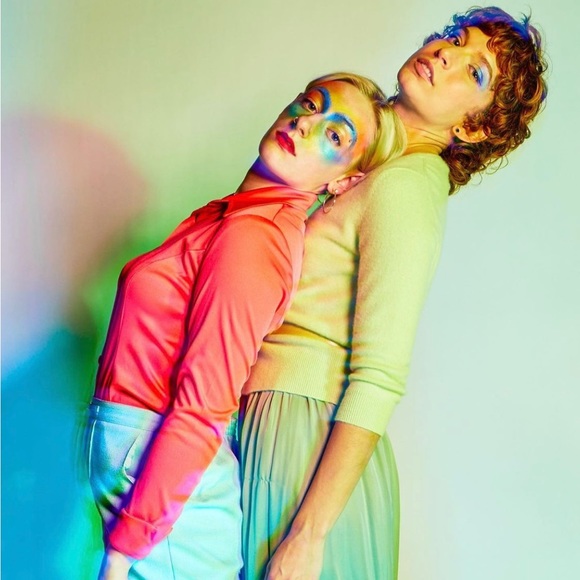 70s Vintage Cashmere Silk French Mint Green V Neck Sweater NOS New Old Stock M - Picture 4 of 5